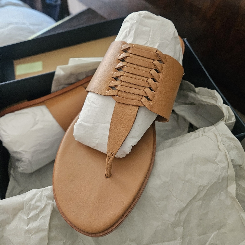 NEW in box Cole Haan Women Felix Sandal size 9